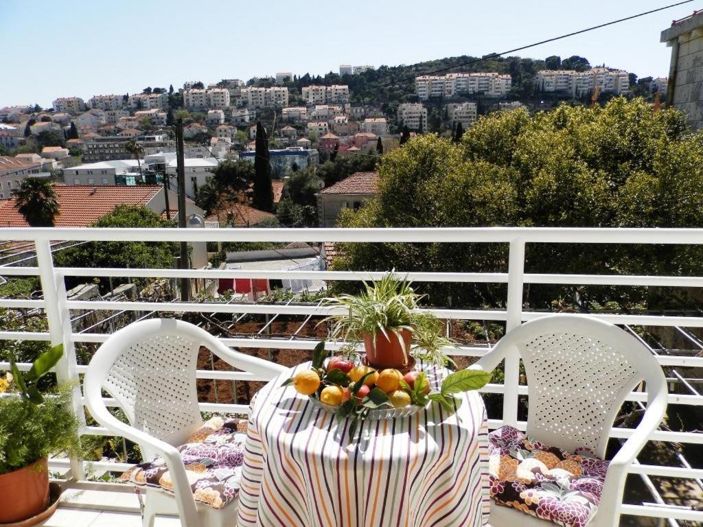 Apartment Kip With Free Parking Dubrovnik Exterior photo